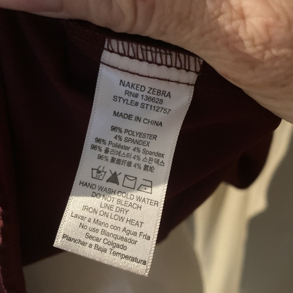 Naked Zebra NWT Burgundy Sleeveless Blouse Size L - Picture 7 of 9